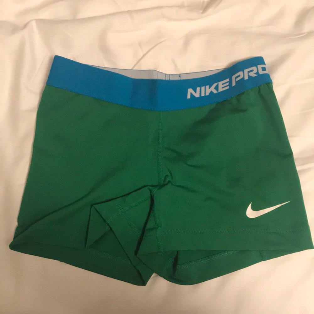 NikePro DriFit Spandex Shorts XS Green